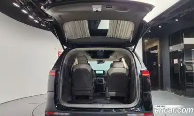 Kia Canival 2023 3.5 Автомат в Москве № 128128, миниатюра 10