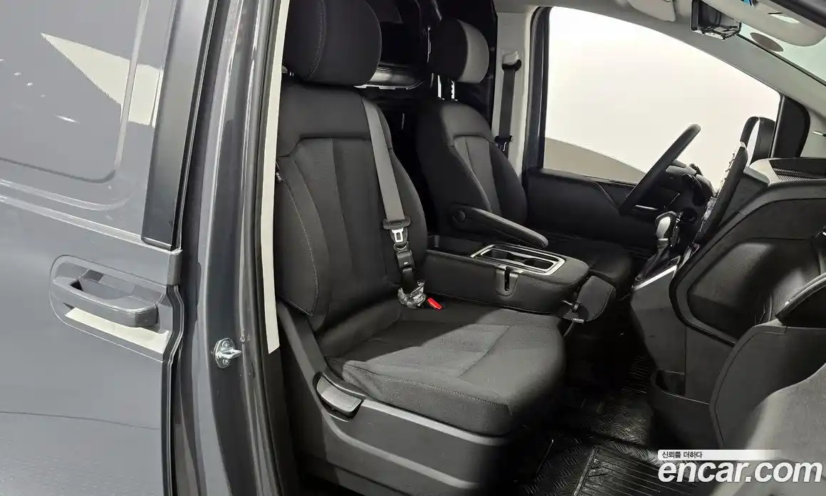 Hyundai Staria 2025 2.2 Автомат в Москве № 12943, фото 18