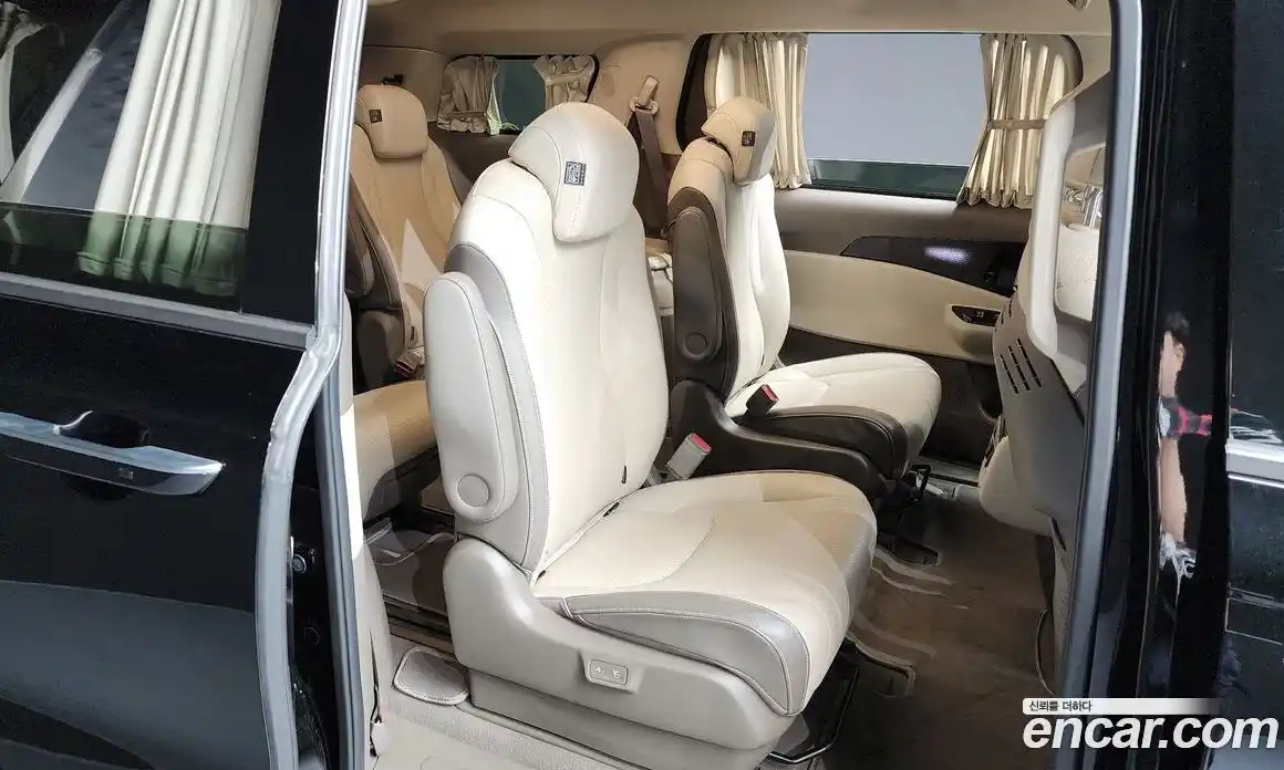 Kia Canival 2021 3.5 Автомат в Москве № 131433, фото 11