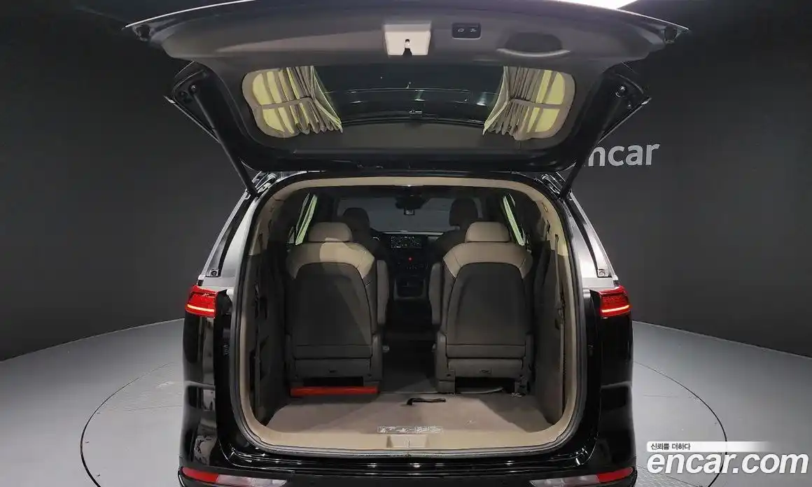 Kia Canival 2021 3.5 Автомат в Москве № 131433, фото 14