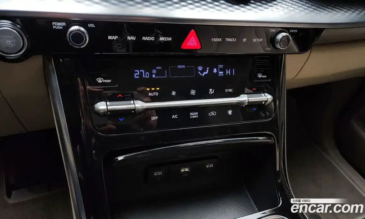 Kia Canival 2021 3.5 Автомат в Москве № 131433, фото 20