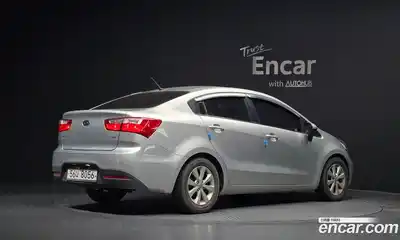 Kia Pride 2012 1.6 Автомат в Москве № 131437, миниатюра 11