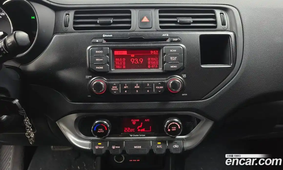 Kia Pride 2012 1.6 Автомат в Москве № 131437, фото 10