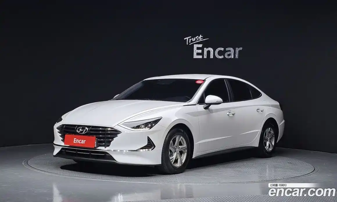 Hyundai Sonata 2020 2.0 Автомат в Москве № 13145, фото 1
