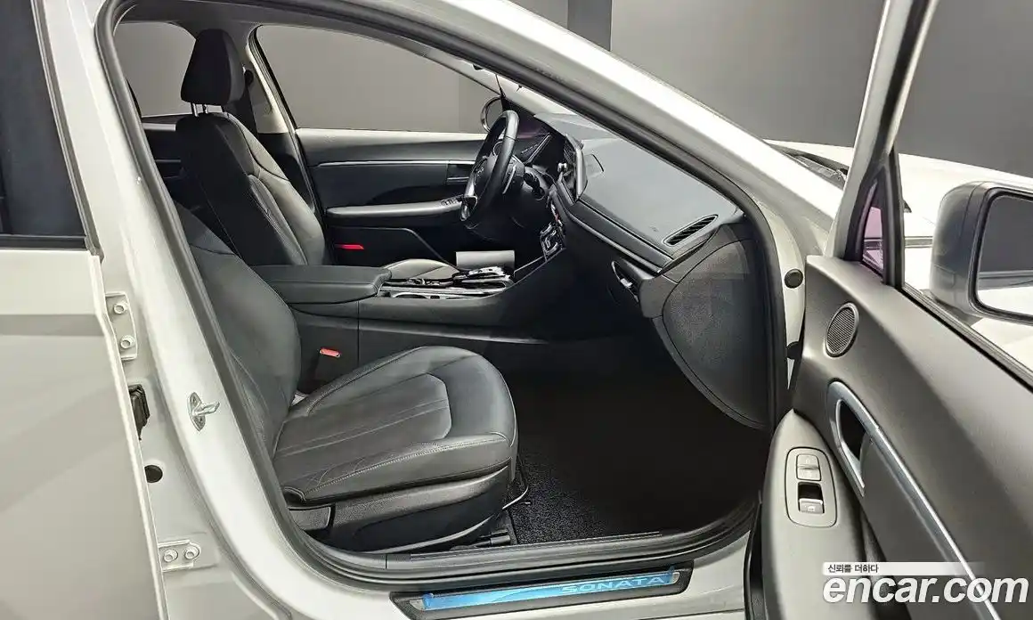 Hyundai Sonata 2020 2.0 Автомат в Москве № 13145, фото 15