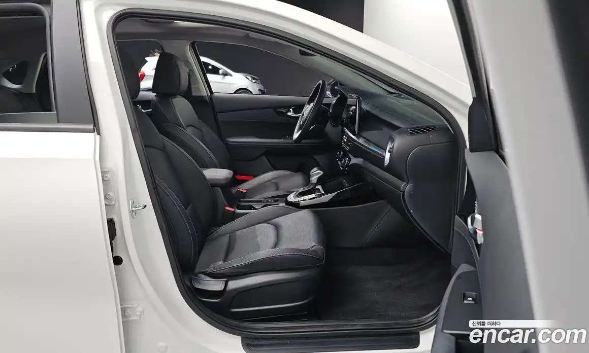 Kia K3 2023 1.6 Автомат в Москве № 134195, фото 15