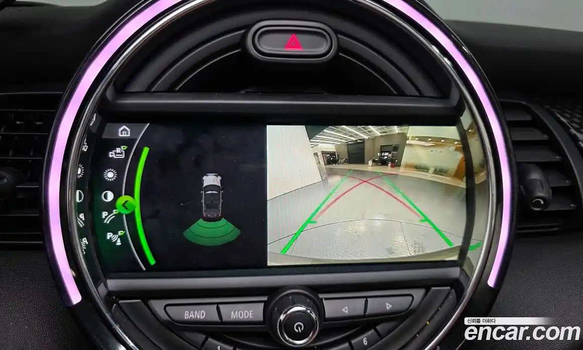 Mini Cooper Convertible 2020 2.0 Автомат в Москве № 136140, фото 17