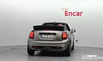 Mini Cooper Convertible 2020 2.0 Автомат в Москве № 136140, миниатюра 4