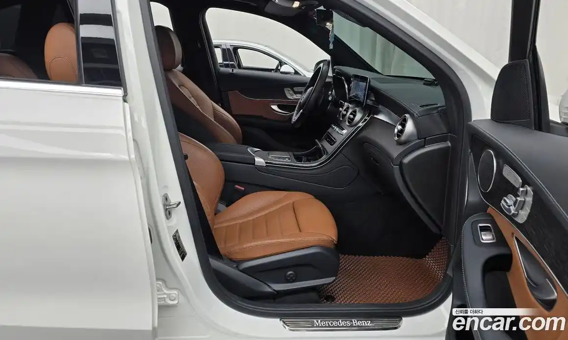 Mercedes-Benz GLC-Class 2022 2.0 Автомат в Москве № 138399, фото 14