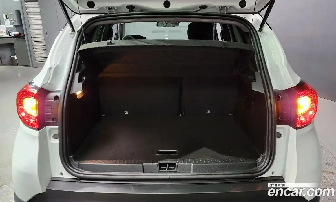 Renault QM3 2017 1.5 Автомат в Москве № 148364, фото 12