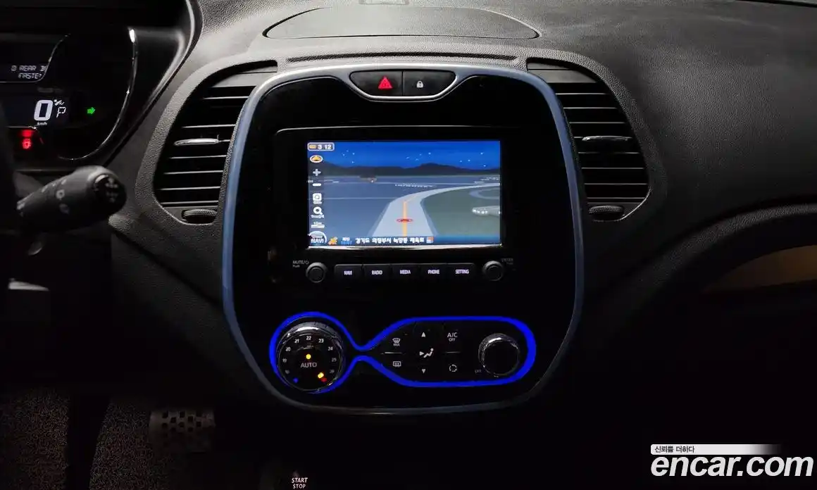 Renault QM3 2017 1.5 Автомат в Москве № 148364, фото 15