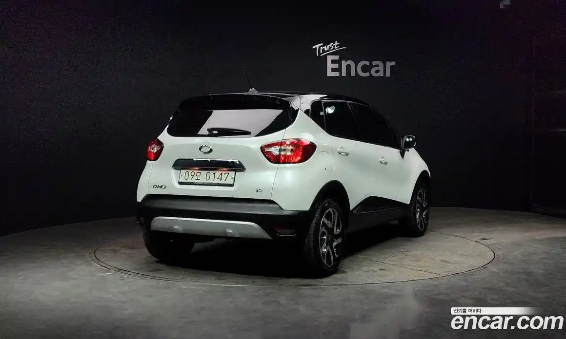 Renault QM3 2017 1.5 Автомат в Москве № 148364, фото 18