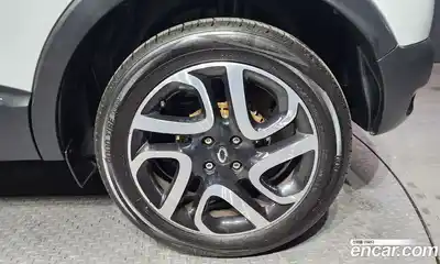 Renault QM3 2017 1.5 Автомат в Москве № 148364, миниатюра 10