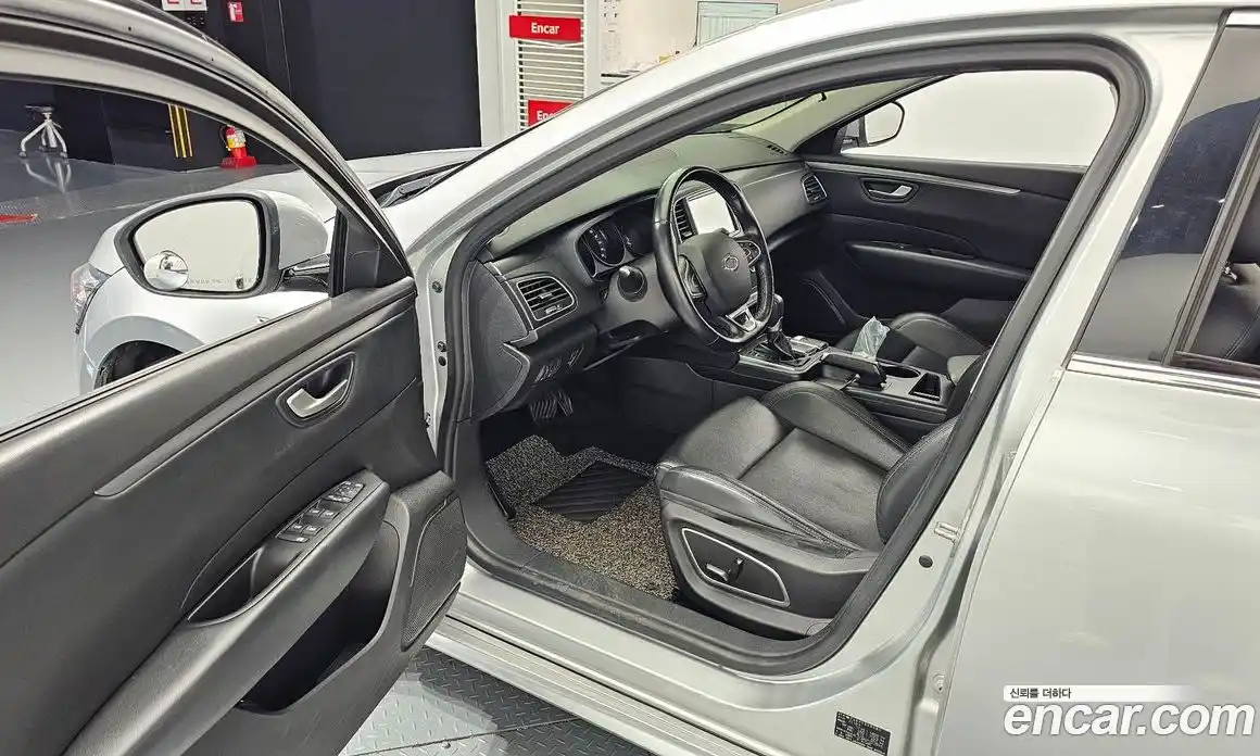 Renault SM6 2019 2.0 Автомат в Москве № 148675, фото 12