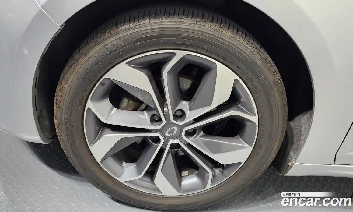 Renault SM6 2019 2.0 Автомат в Москве № 148675, фото 20