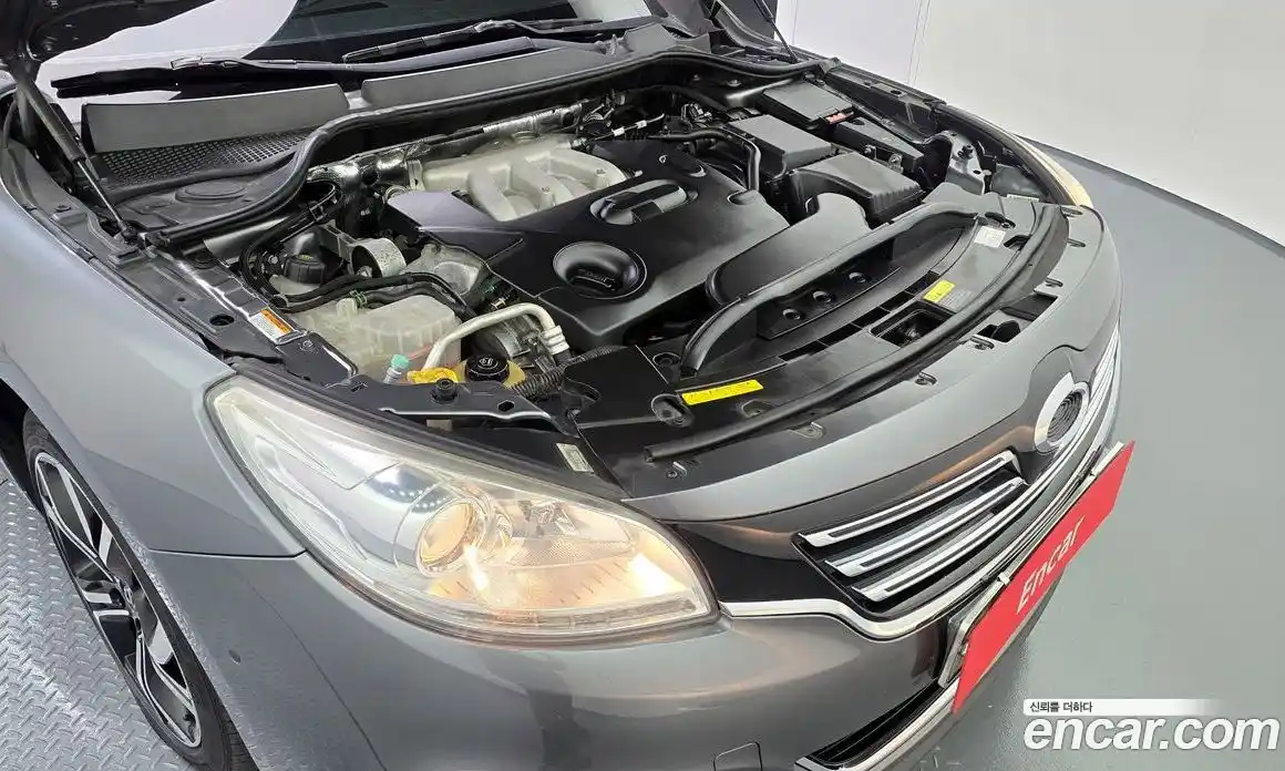 Renault SM7 2015 2.5 Автомат в Москве № 149485, фото 13