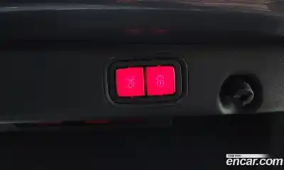 Mercedes-Benz E-Class 2022 2.0 Автомат в Москве № 150065, миниатюра 2