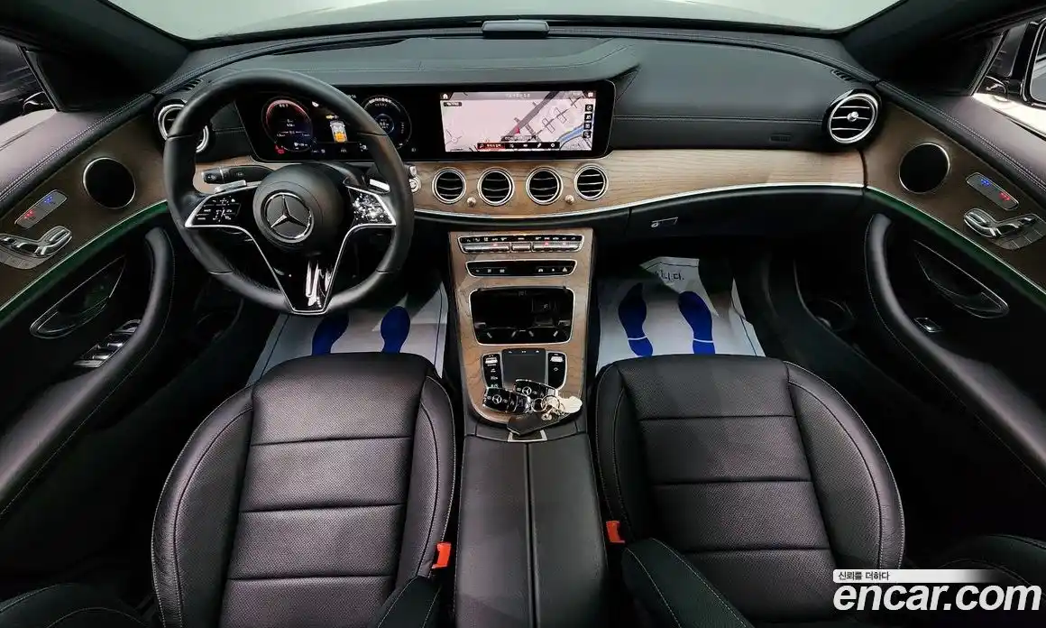 Mercedes-Benz E-Class 2022 2.0 Автомат в Москве № 150065, фото 3