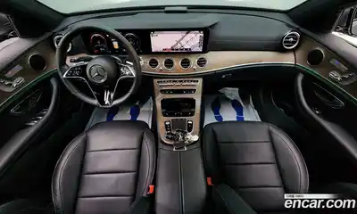 Mercedes-Benz E-Class 2022 2.0 Автомат в Москве № 150065, миниатюра 3