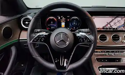 Mercedes-Benz E-Class 2022 2.0 Автомат в Москве № 150065, миниатюра 4