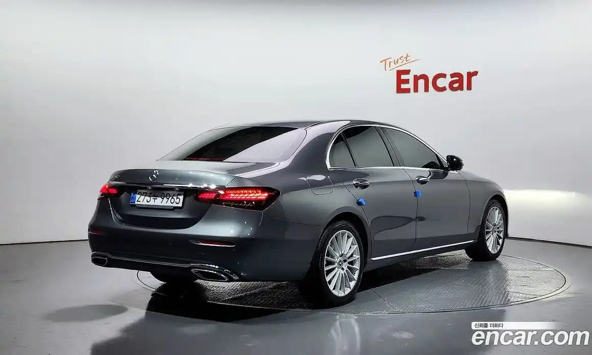 Mercedes-Benz E-Class 2022 2.0 Автомат в Москве № 150065, фото 5