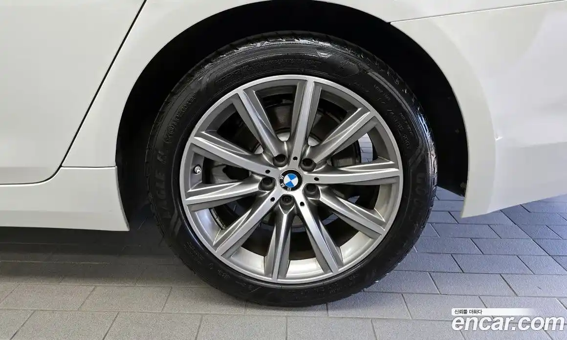 BMW 5-Series 2018 2.0 Автомат в Москве № 159542, фото 5