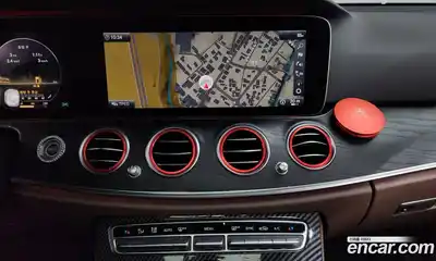 Mercedes-Benz E-Class 2019 2.0 Автомат в Москве № 160553, миниатюра 3