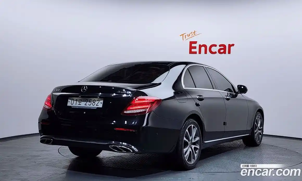 Mercedes-Benz E-Class 2019 2.0 Автомат в Москве № 160553, фото 10