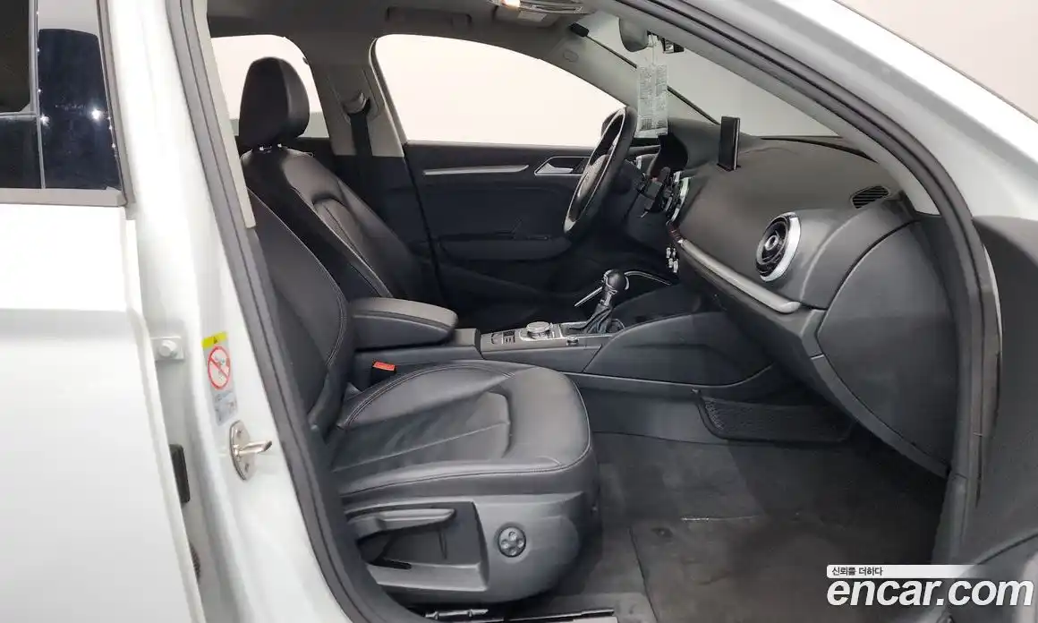 Audi A3 2015 2.0 Автомат в Москве № 160881, фото 14