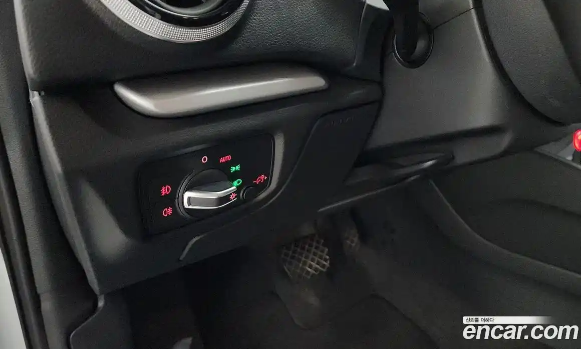 Audi A3 2015 2.0 Автомат в Москве № 160881, фото 19