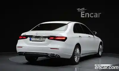 Mercedes-Benz E-Class 2021 2.0 Автомат в Москве № 161228, миниатюра 4