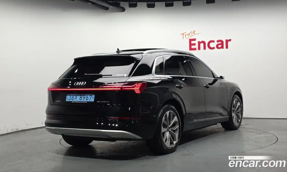 Audi e-tron 2023 0.2 Автомат в Москве № 162422, фото 20