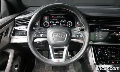 Audi Q8 2021 3.0 Автомат в Москве № 163895, миниатюра 3