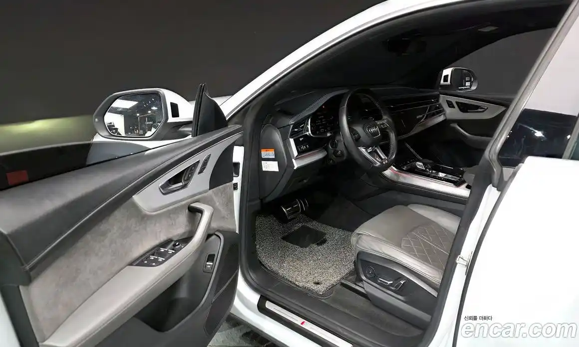 Audi Q8 2021 3.0 Автомат в Москве № 163895, фото 6