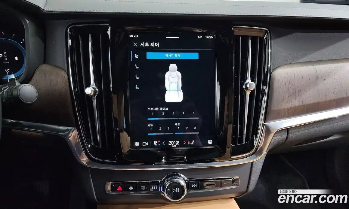 Volvo S90 2024 2.0 Автомат в Москве № 164155, фото 17