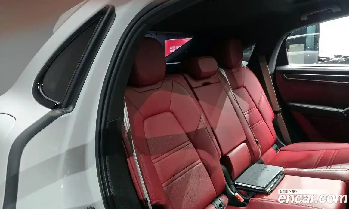 Porsche Cayenne 2022 3.0 Автомат в Москве № 165235, фото 11