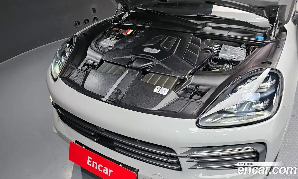 Porsche Cayenne 2022 3.0 Автомат в Москве № 165235, фото 13