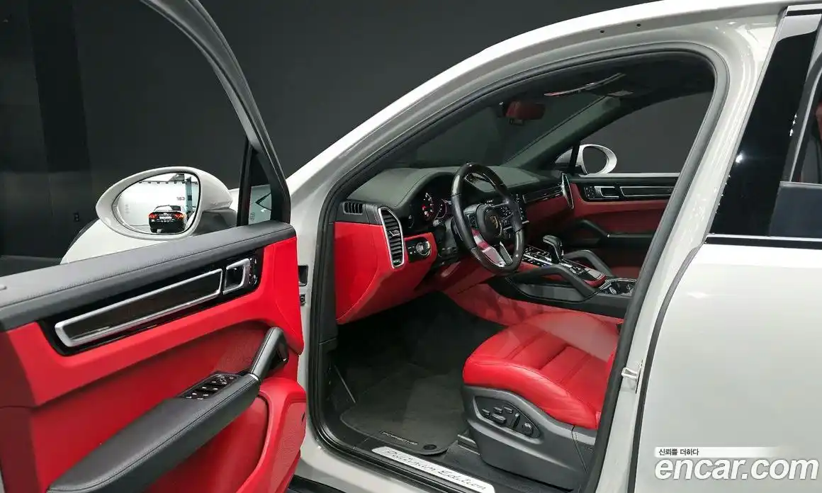 Porsche Cayenne 2022 3.0 Автомат в Москве № 165235, фото 16