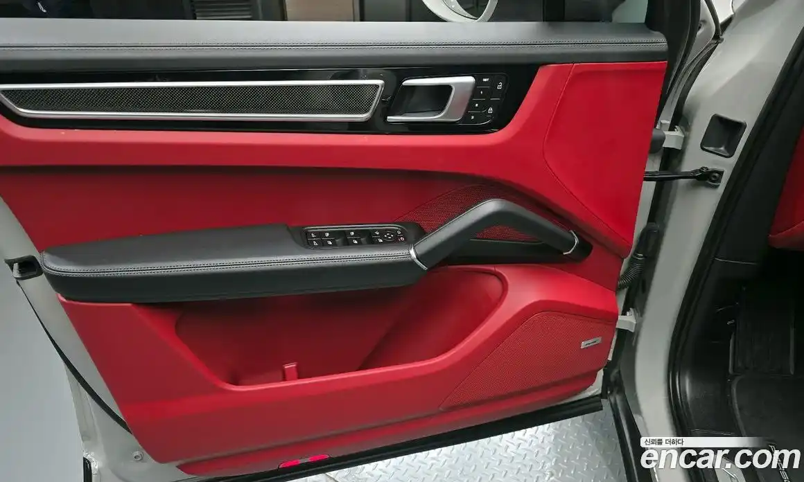 Porsche Cayenne 2022 3.0 Автомат в Москве № 165235, фото 17