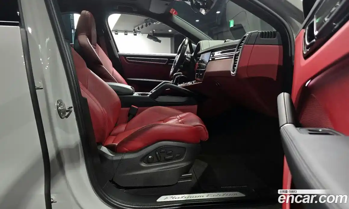 Porsche Cayenne 2022 3.0 Автомат в Москве № 165235, фото 7