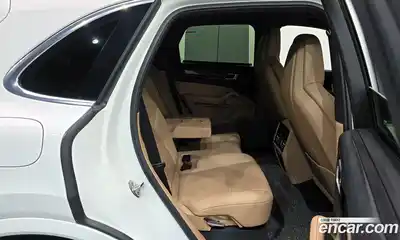 Porsche Cayenne, 2020