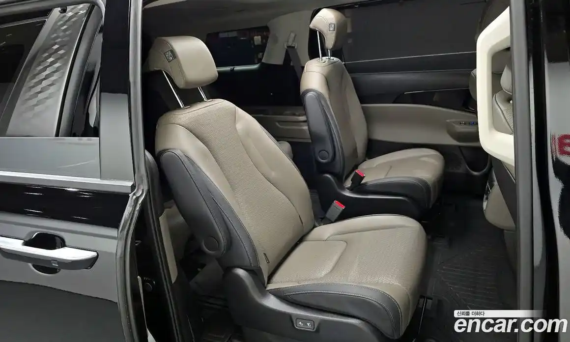 Kia Canival 2025 2.2 Автомат в Москве № 16557, фото 8