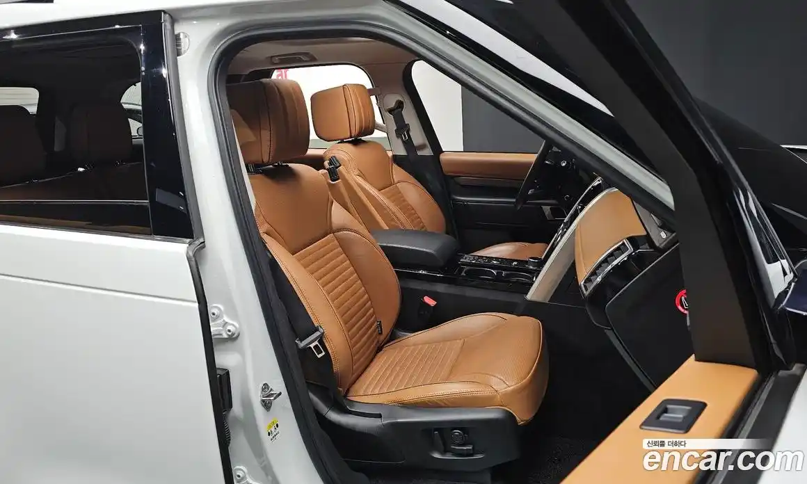 Land Rover Discovery 2019 3.0 Автомат в Москве № 166153, фото 16