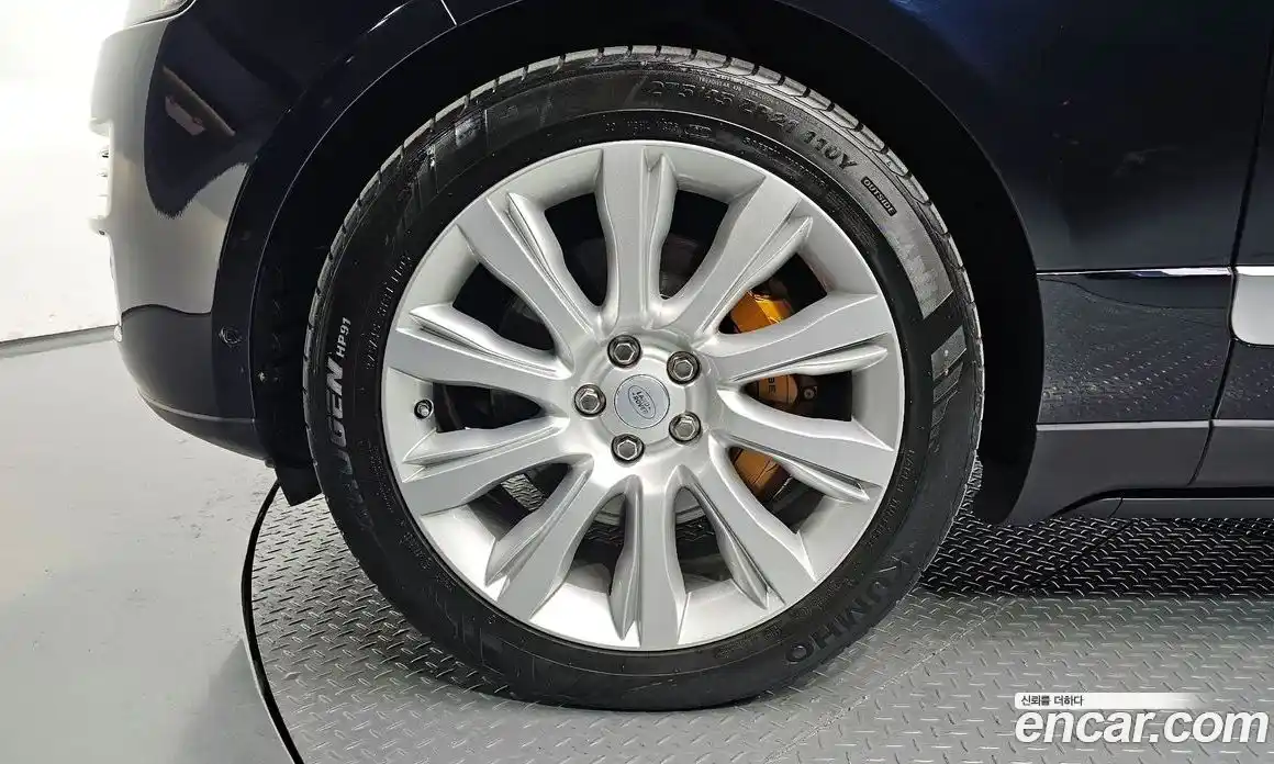 Land Rover Range-Rover 2016 4.4 Автомат в Москве № 166518, фото 11