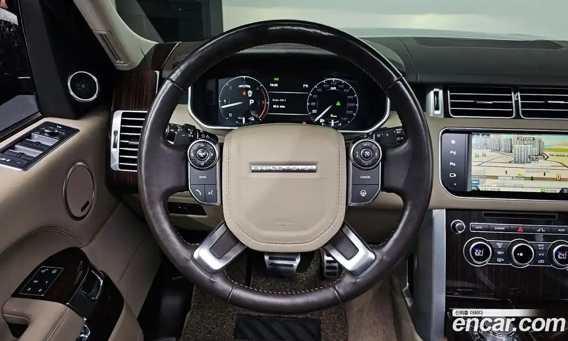 Land Rover Range-Rover 2016 4.4 Автомат в Москве № 166518, фото 16