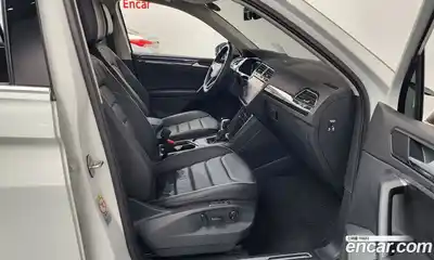 Volkswagen Tiguan 2024 2.0 Автомат в Москве № 168409, миниатюра 7