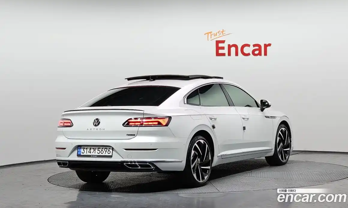 Volkswagen Arteon 2023 2.0 Автомат в Москве № 168675, фото 17