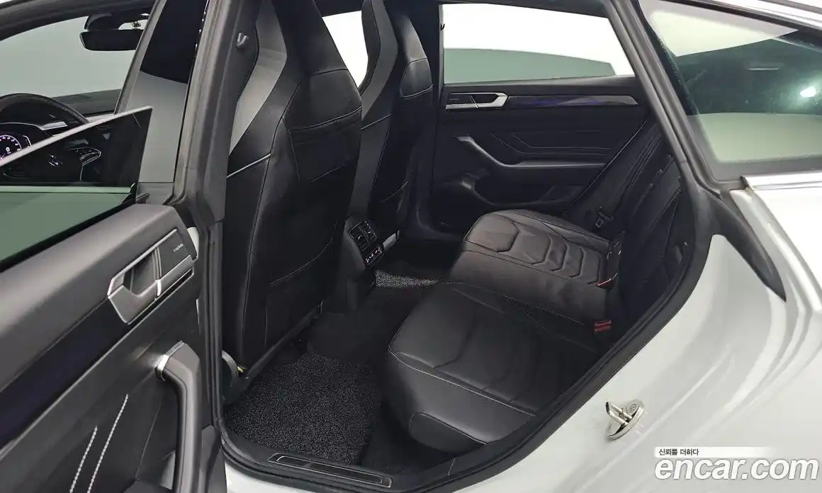 Volkswagen Arteon 2023 2.0 Автомат в Москве № 168675, фото 20