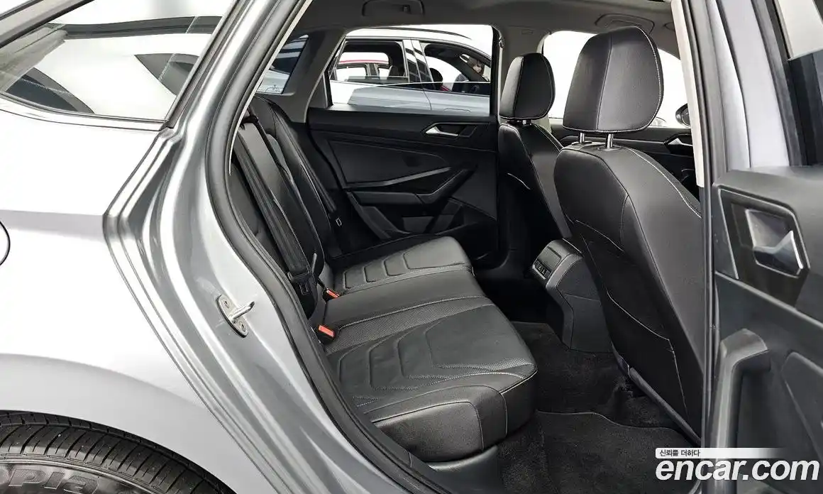 Volkswagen Jetta 2023 1.5 Автомат в Москве № 168737, фото 11