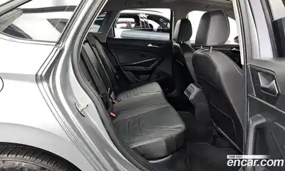 Volkswagen Jetta 2023 1.5 Автомат в Москве № 168737, миниатюра 11